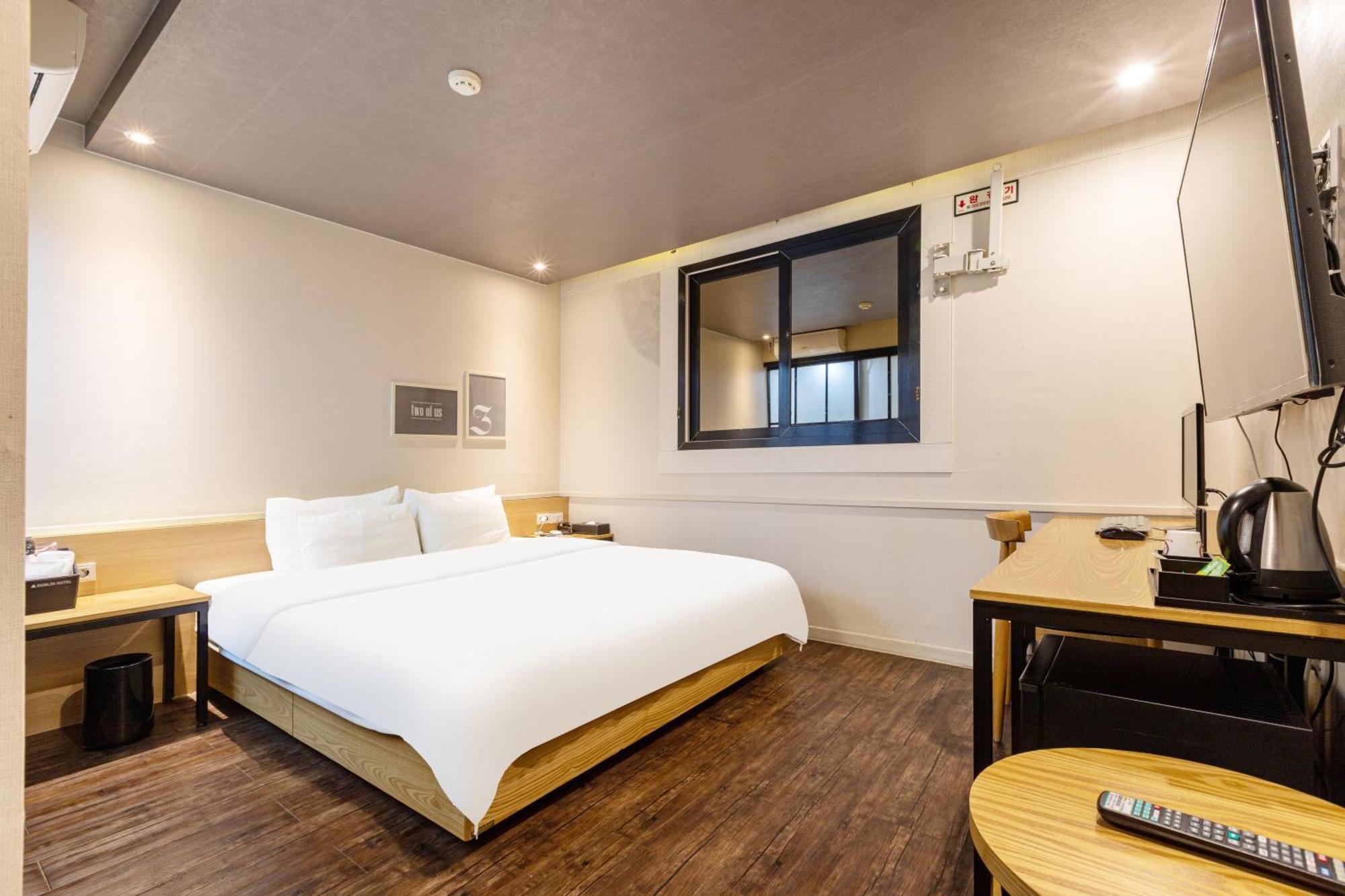 Dublin Hotel Busan Exterior photo