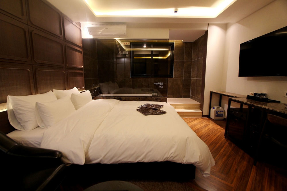 Dublin Hotel Busan Exterior photo