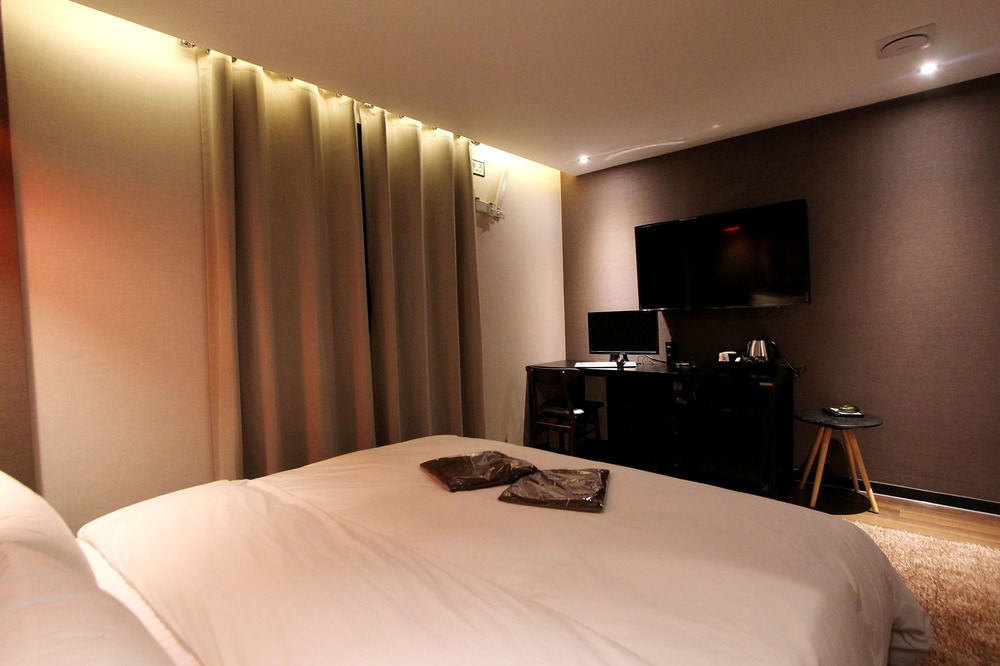 Dublin Hotel Busan Exterior photo