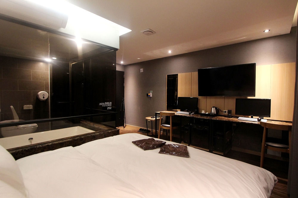 Dublin Hotel Busan Exterior photo