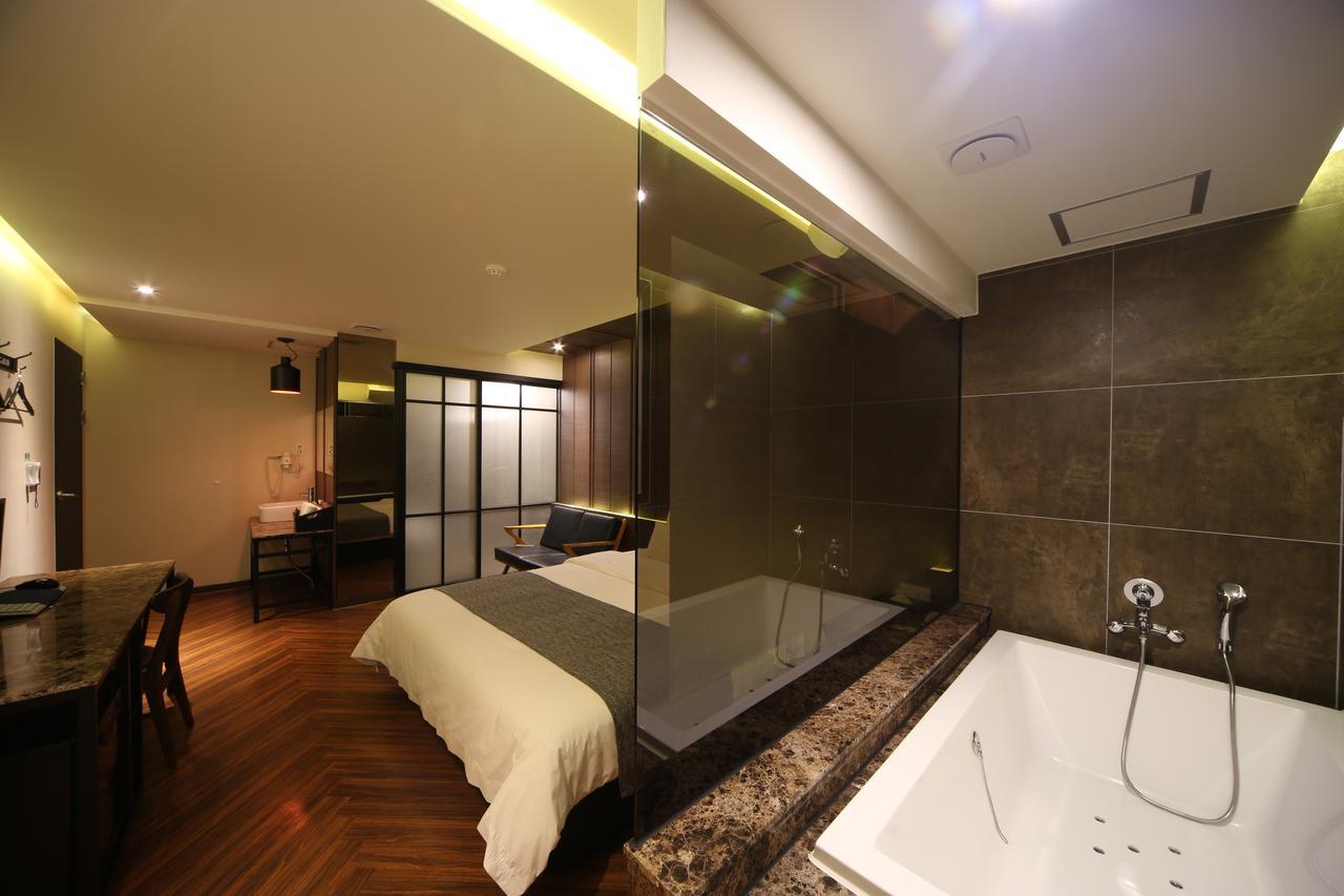 Dublin Hotel Busan Exterior photo